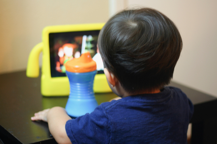 Screen Time for Toddlers: What to Consider